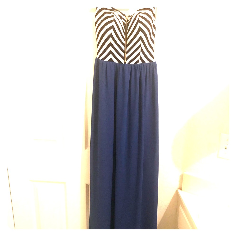 Strapless dress